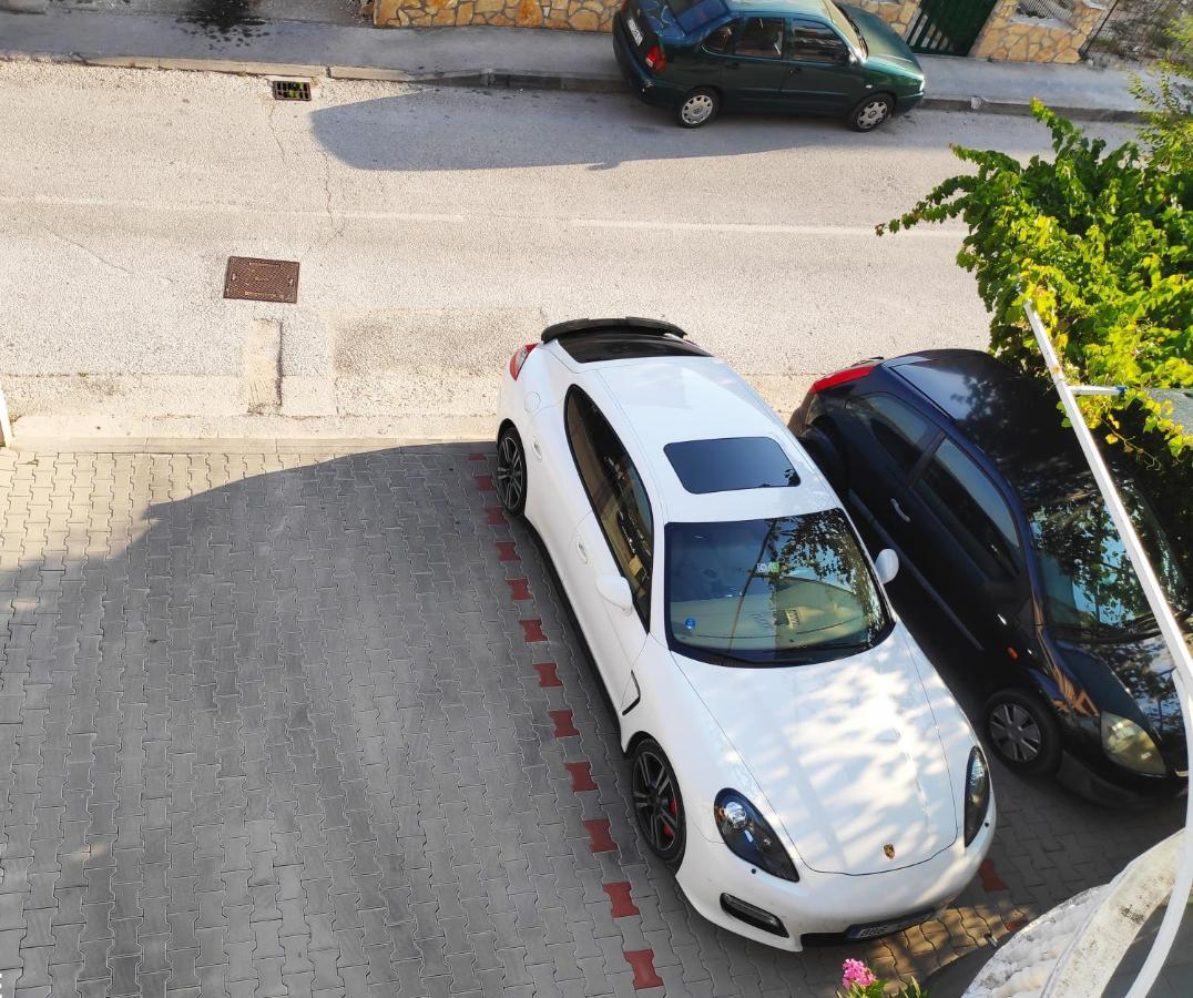 Blue House Sibenik Apartment ภายนอก รูปภาพ