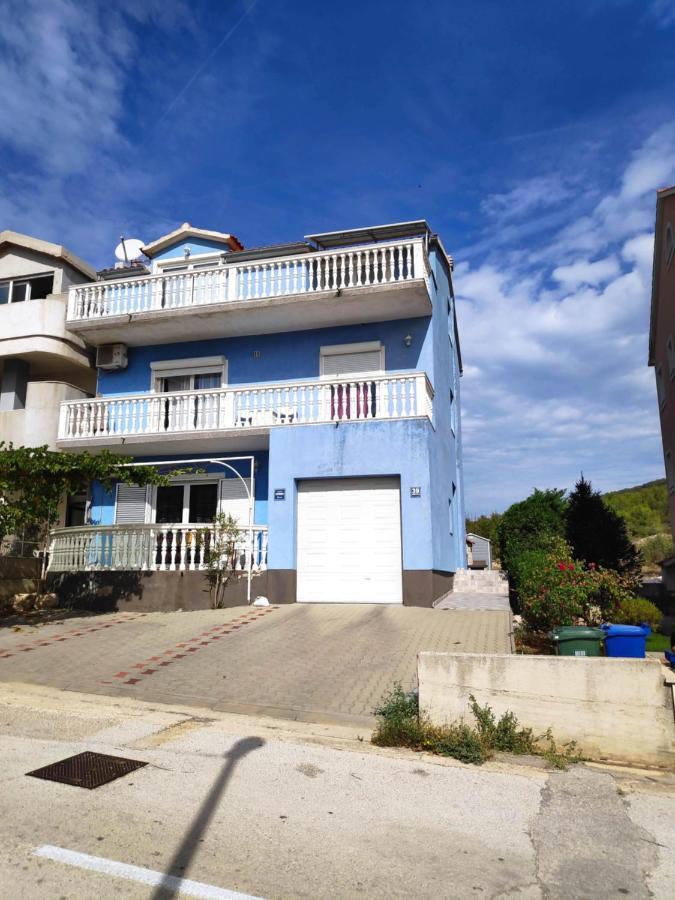 Blue House Sibenik Apartment ภายนอก รูปภาพ