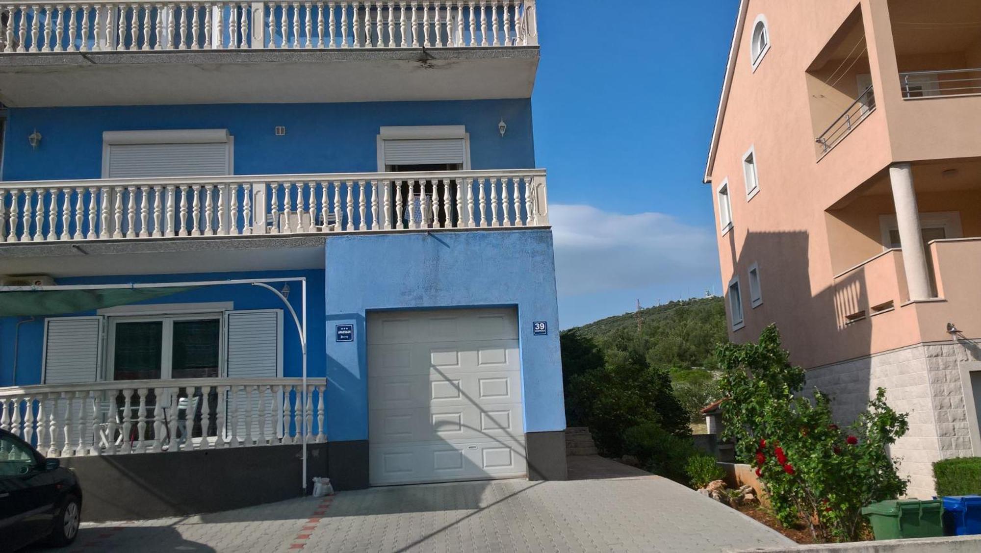 Blue House Sibenik Apartment ภายนอก รูปภาพ