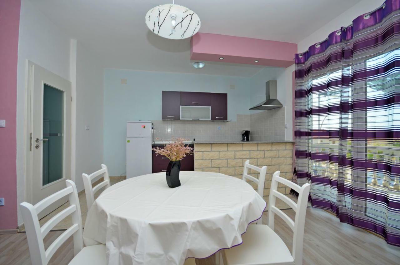 Blue House Sibenik Apartment ภายนอก รูปภาพ